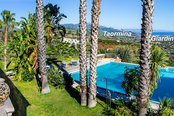 Luxury Villas for Rent, in Piedimonte-Taormina, With Pool and Garden Luxury Villas for Rent, in Piedimonte-Taormina, With Pool and Garden