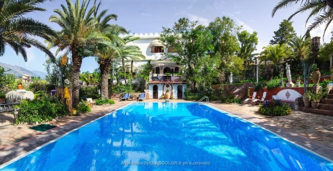 VILLA ARTU' A Taormina Trappitello Villa with swimming pool in Taormina Trappitello